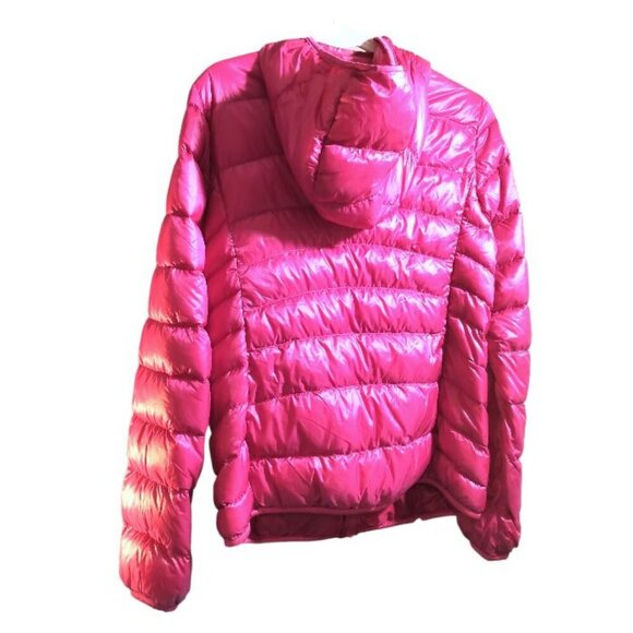 NWOT Uniqlo Packable ULTRA LIGHT DOWN PARKA Hooded in Hot Pink SOLDOUT ONLINE! - Picture 7 of 16